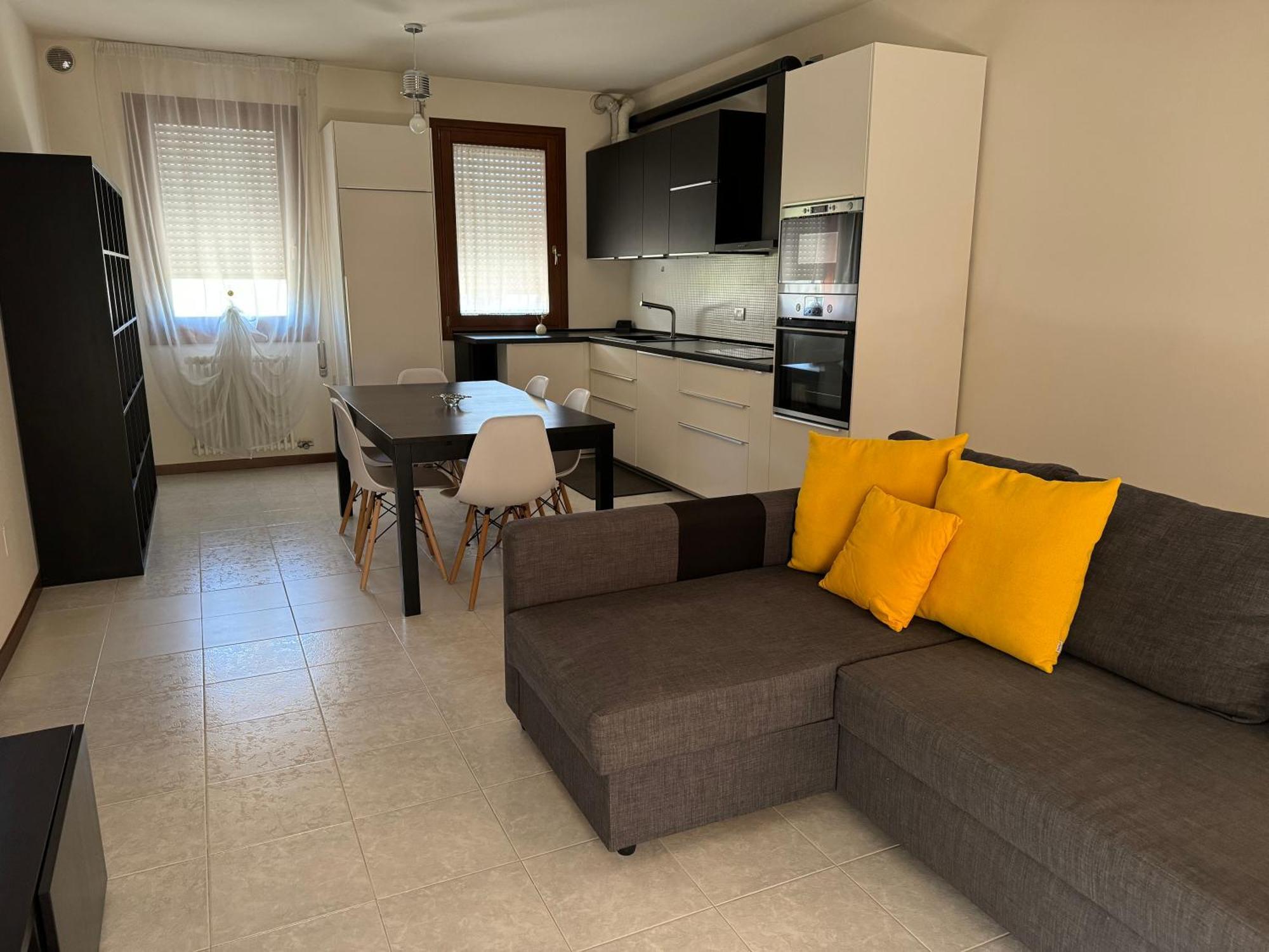 Vittoria - Near Outlet Apartment *